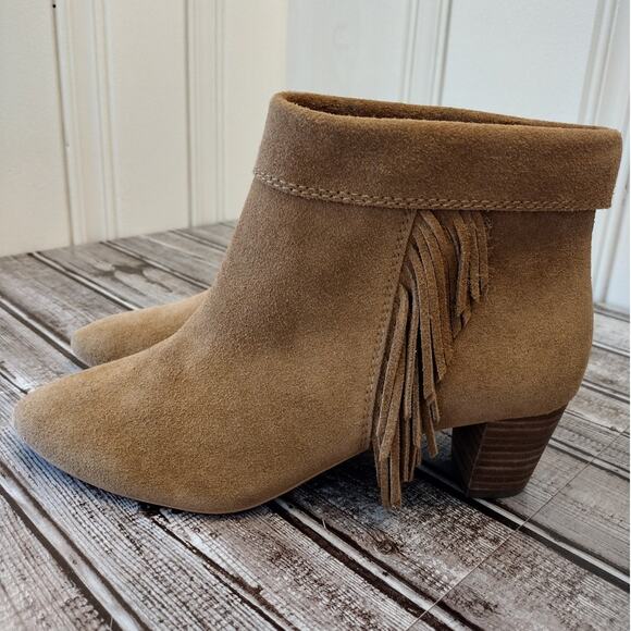 Lucky Brand NWOT Tan Suede Zakina Cuffed Fringe Ankle Boots Cowgirl Western Boho - Picture 2 of 13